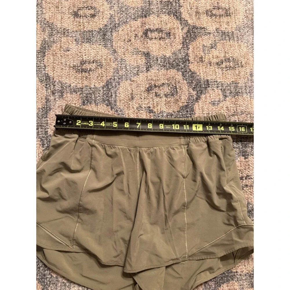 Lululemon Hotty Hot Short Size 8 TALL Excellent Condition